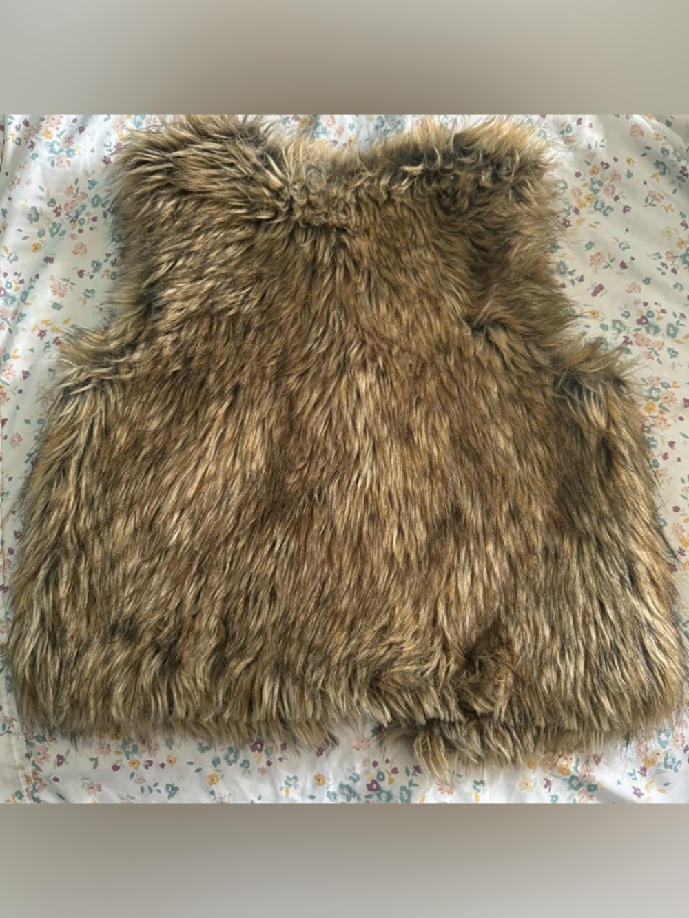 The Children's Place Faux Fur Vest in Brown - Picture 2 of 3